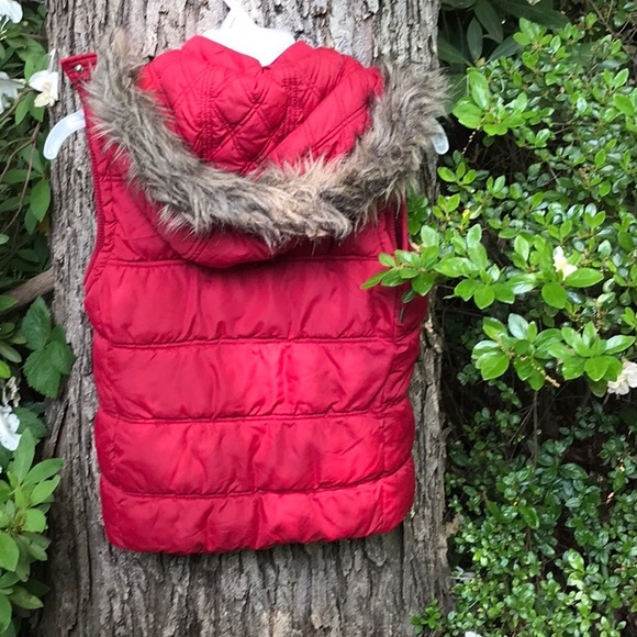 Aeropostale Red Zip Up Puffer Vest Removable Faux Fur Hat Hood Hoodie Small S - Picture 15 of 16